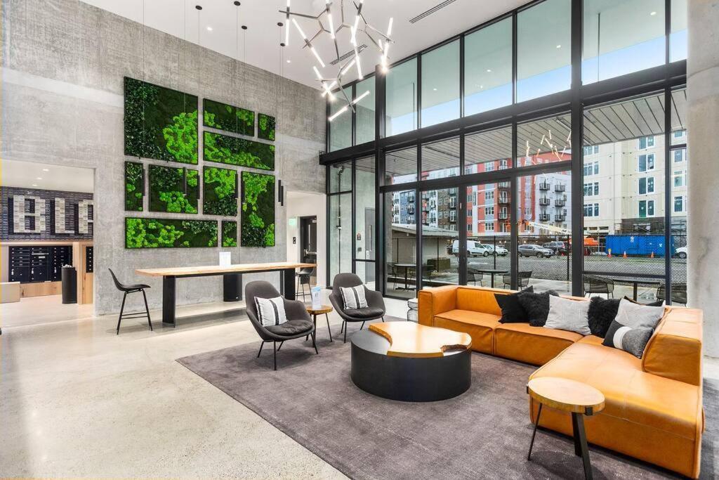 Airy And Open Corner Loft - 92 Walkscore Redmond ภายนอก รูปภาพ