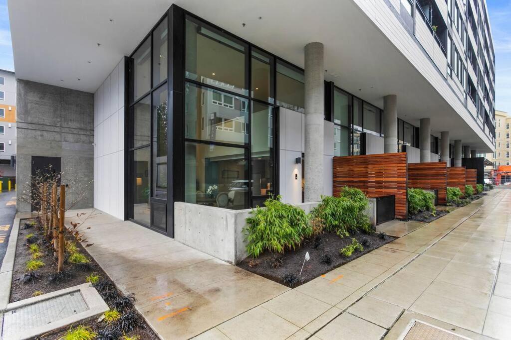 Airy And Open Corner Loft - 92 Walkscore Redmond ภายนอก รูปภาพ